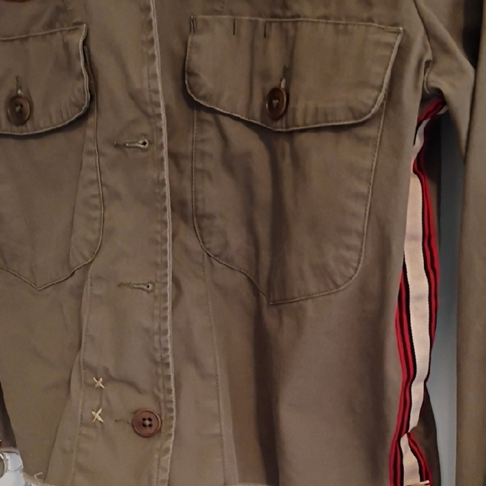 Abercrombie & Fitch Olive Green Bomber Jacket with Red Trim - Picture 4 of 5